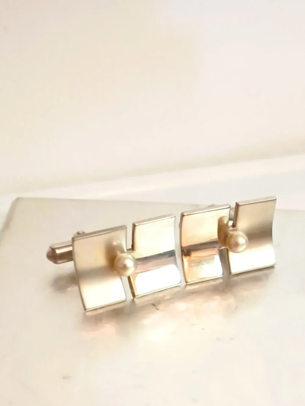 Silver Rectangle Scoop Pearl Cufflinks
